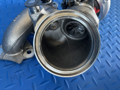 Turbosprężarka Cylindra 4–6 do BMW S55B30A - obrazek 2