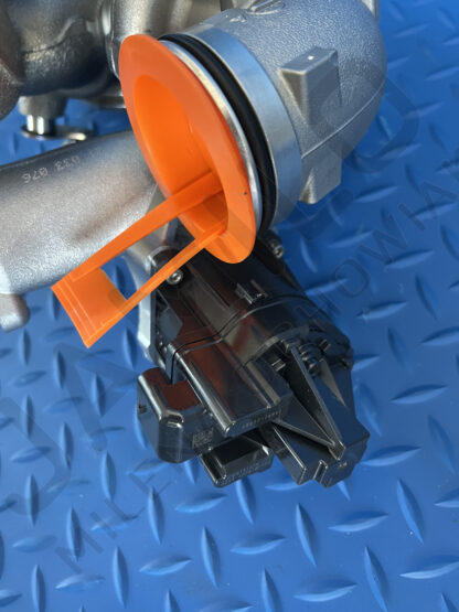 Turbosprężarka Cylindra 4–6 do BMW S55B30A - obrazek 8